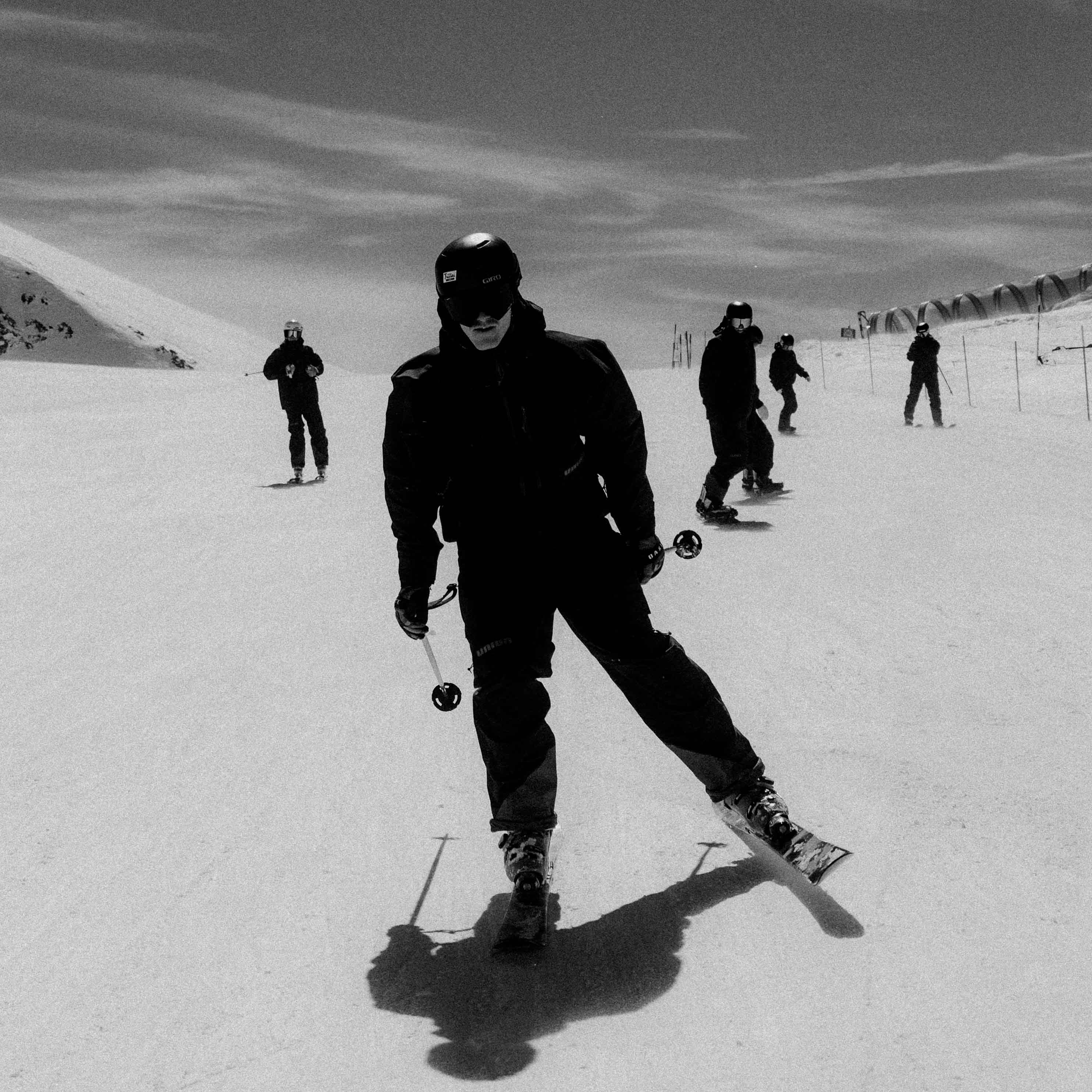 union-brand-skiing-zermatt-together